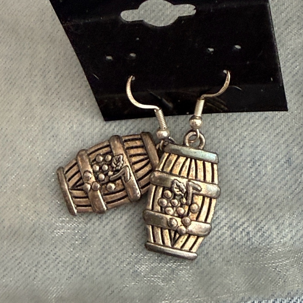 Vintage-Style Silver Barrel Dangle Earrings - Women Jewelry